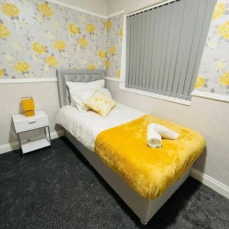 Alder House - A Modern Vibrant 4 Bedroom House Marston Green Εξωτερικό φωτογραφία