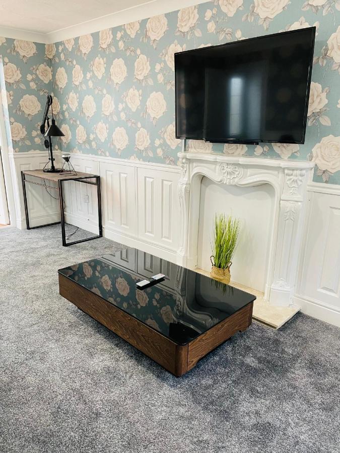 Alder House - A Modern Vibrant 4 Bedroom House Marston Green Εξωτερικό φωτογραφία