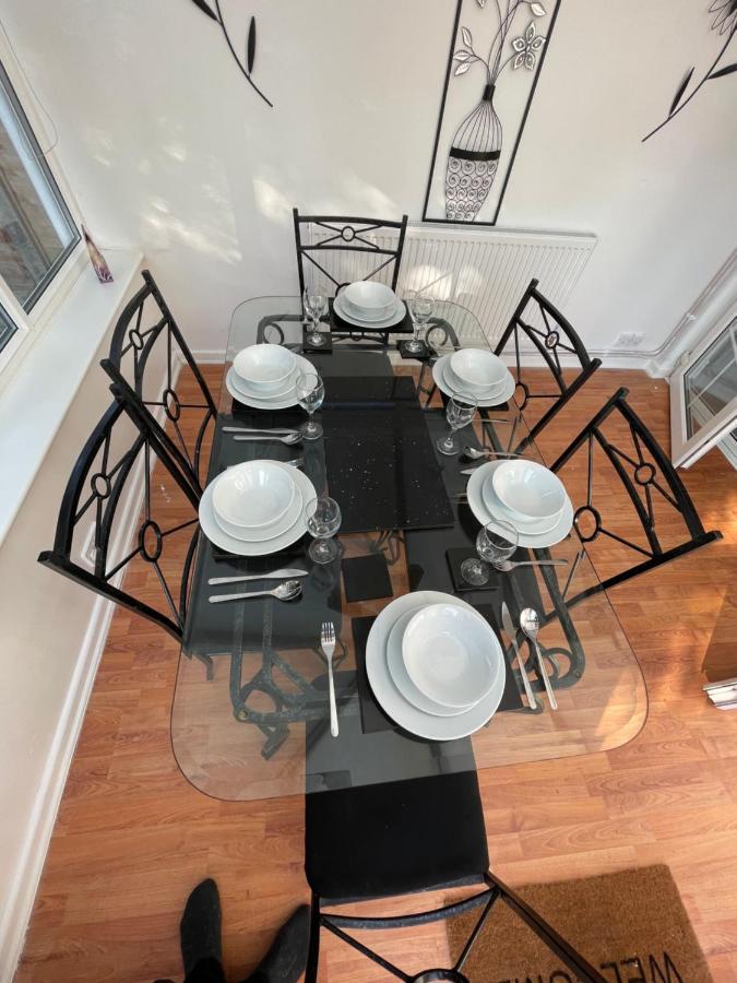 Alder House - A Modern Vibrant 4 Bedroom House Marston Green Εξωτερικό φωτογραφία